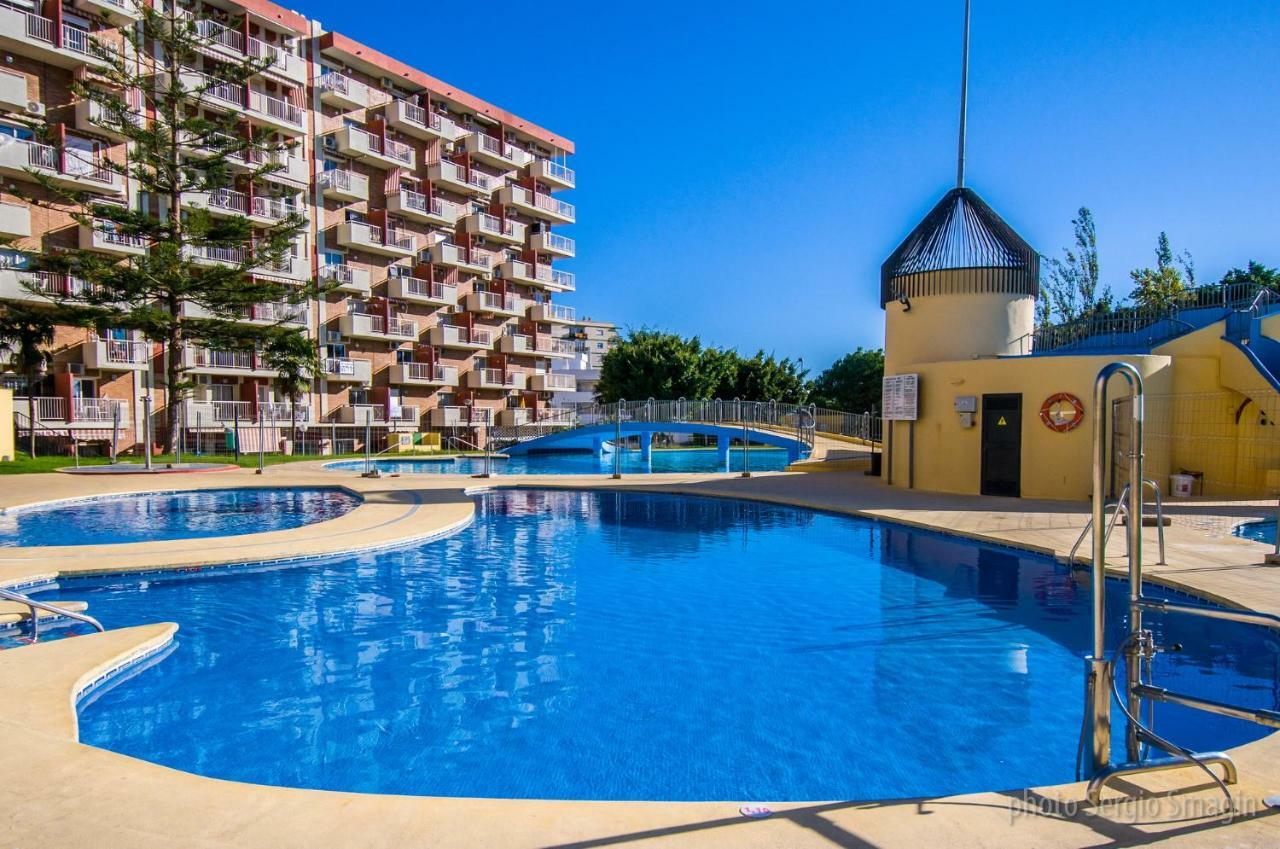 Apartamentos Júpiter Minerva - PISCINA ABIERTA - EXCELENTE CONEXIÓN WIFI Benalmádena Exterior foto