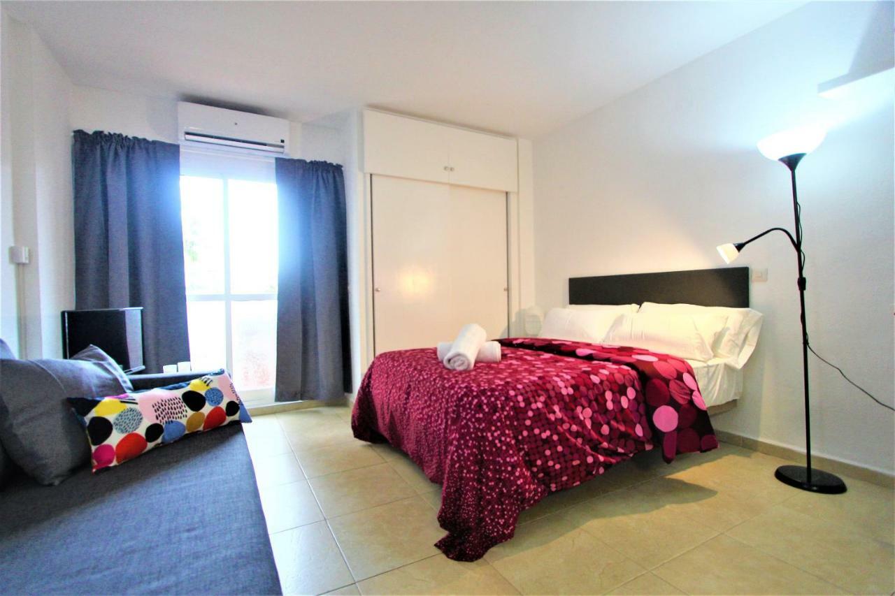 Apartamentos Júpiter Minerva - PISCINA ABIERTA - EXCELENTE CONEXIÓN WIFI Benalmádena Exterior foto
